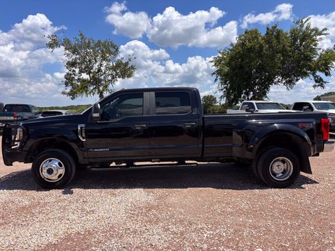 Used 2019 Ford F350 XL w/ STX Appearance Package AWD/4WD image 2