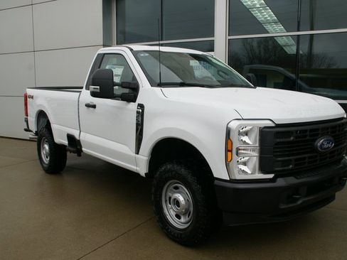 New 2026 Ford F250 XL w/ XL Off-Road Package image 7