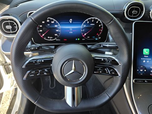 Used 2026 Mercedes-Benz GLC 300 image 17