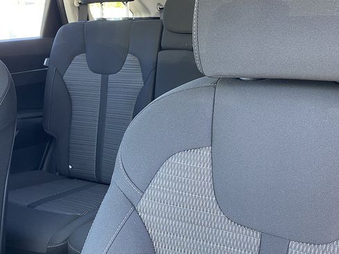 New 2026 Kia Sorento LX FWD image 13