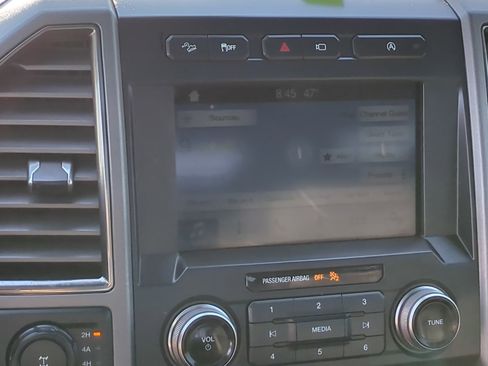 Used 2018 Ford F150 Raptor w/ Equipment Group 802A Luxury image 22