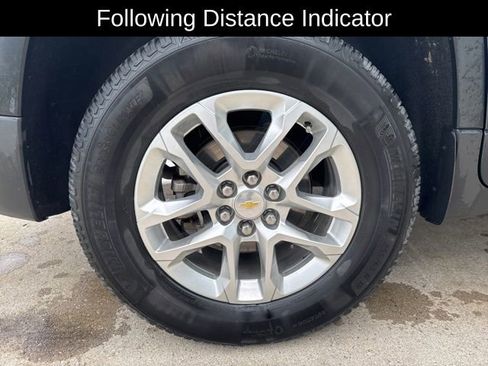 Used 2021 Chevrolet Traverse LT AWD/4WD image 7