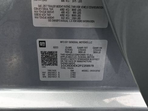 Used 2023 Chevrolet Silverado 1500 LT AWD/4WD image 51