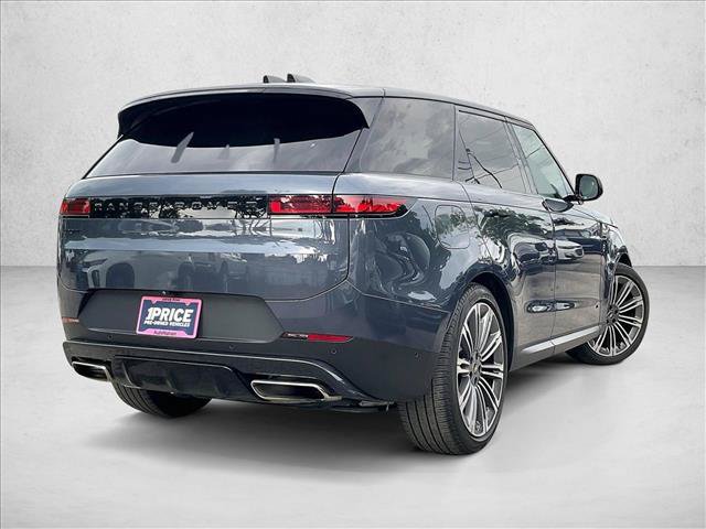 Used 2024 Land Rover Range Rover Sport SE AWD/4WD image 2