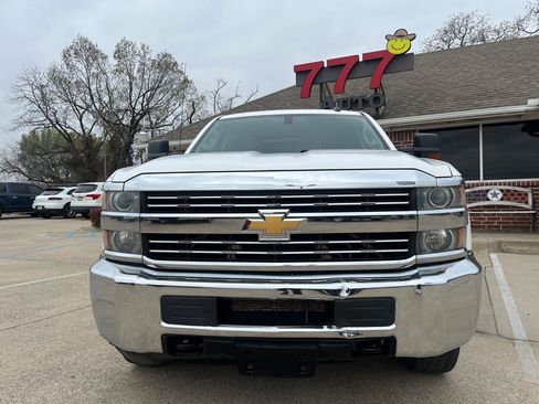 Used 2016 Chevrolet Silverado 2500 LT image 2