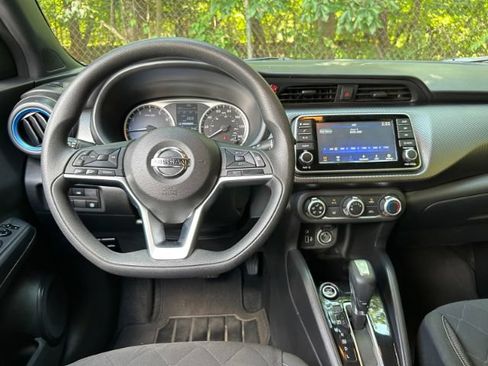 Used 2020 Nissan Kicks S FWD image 14