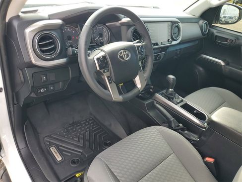 Used 2022 Toyota Tacoma SR5 image 6