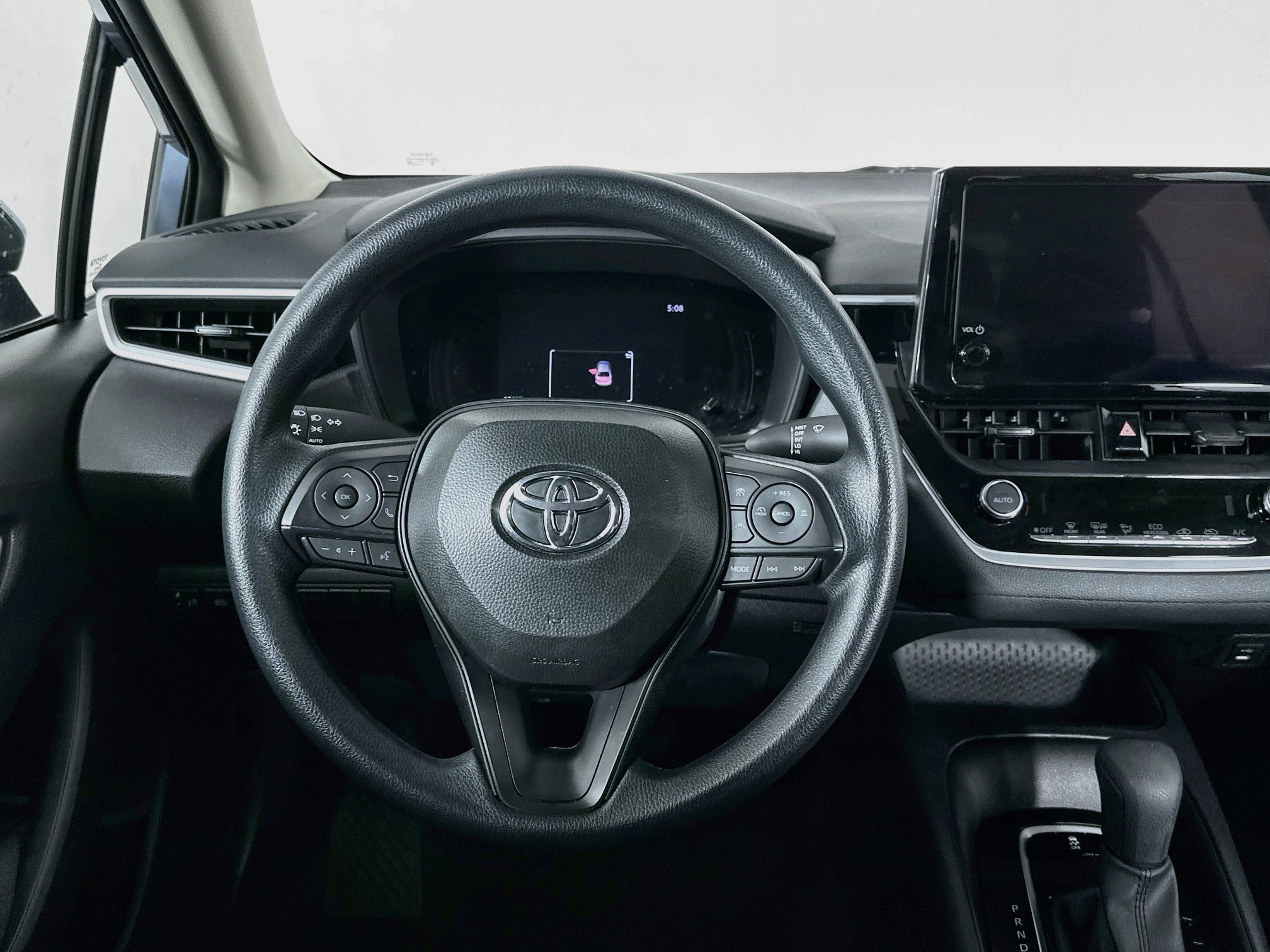 Used 2026 Toyota Corolla LE FWD image 18