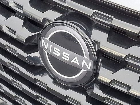 Used 2024 Nissan Kicks S image 30