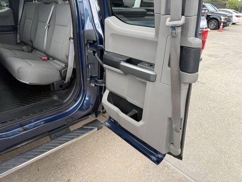 Used 2018 Ford F150 XLT w/ Equipment Group 302A Luxury AWD/4WD image 13