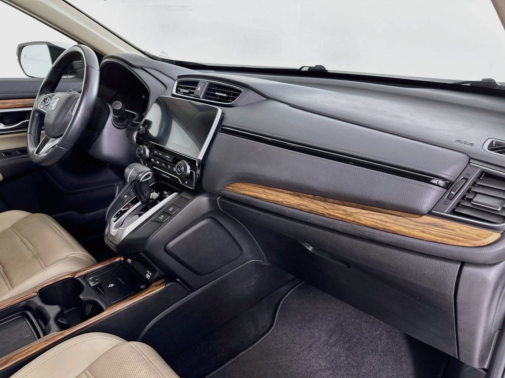 Used 2022 Honda CR-V Touring image 31