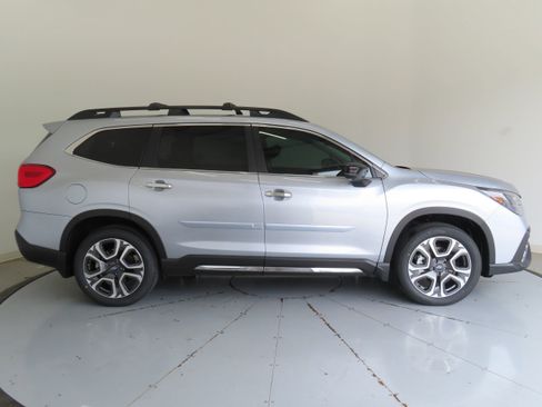 New 2026 Subaru Ascent Touring AWD/4WD image 2