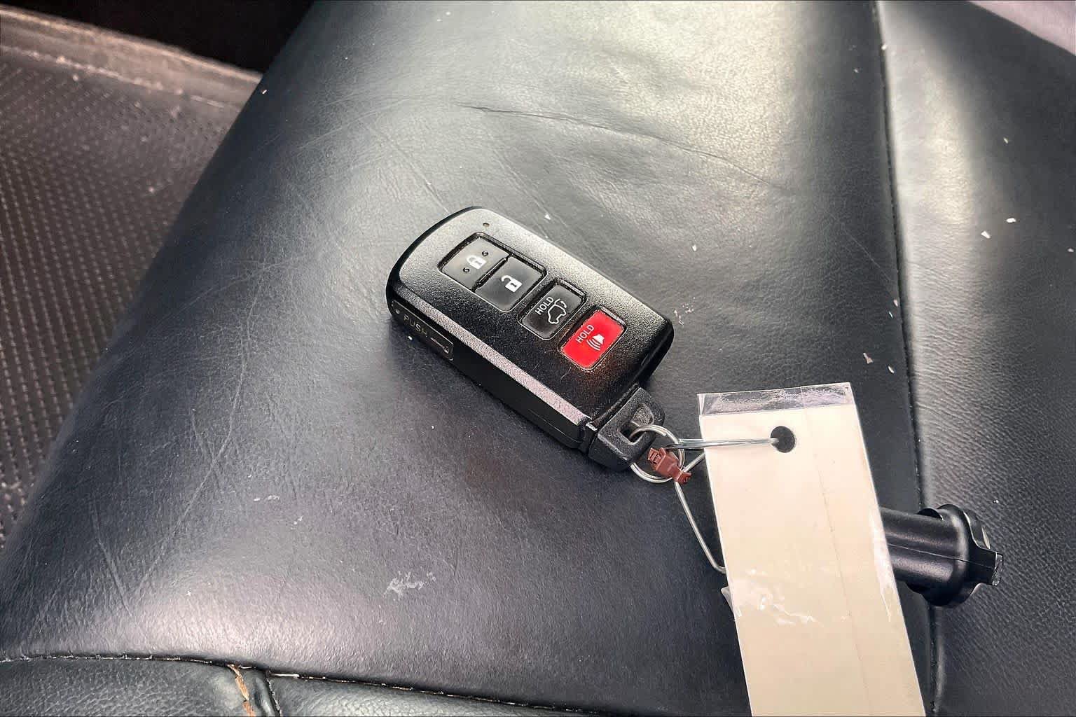 Used 2016 Toyota Highlander XLE FWD image 14
