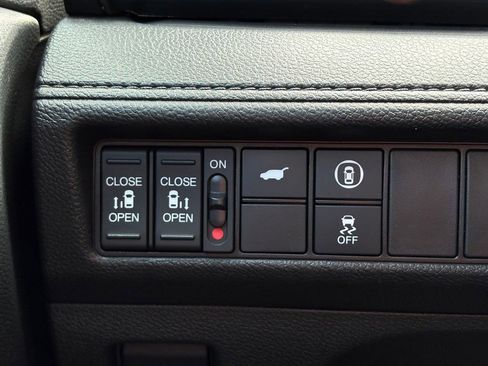 Used 2024 Honda Odyssey EX-L image 23