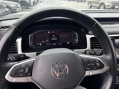 Used 2023 Volkswagen Atlas SEL R-Line AWD/4WD image 37