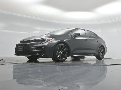 Used 2026 Toyota Corolla SE FWD image 39
