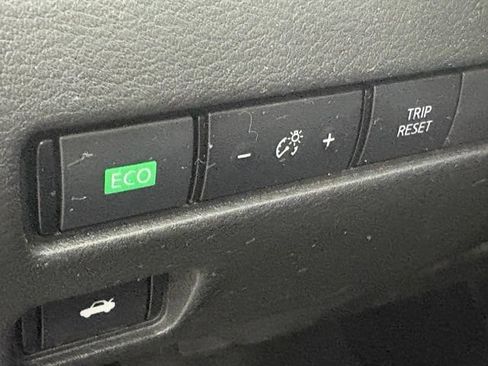 Used 2025 Nissan Sentra S FWD image 12