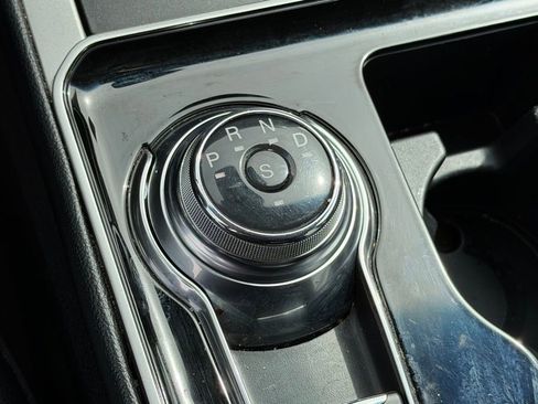 Used 2019 Ford Edge SEL w/ Equipment Group 201A image 18