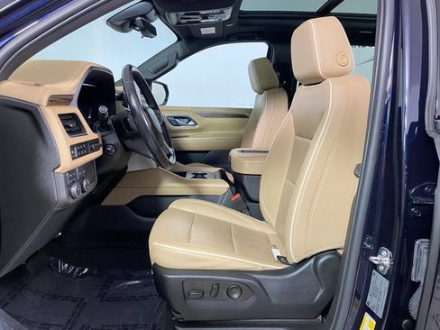 Used 2023 Chevrolet Tahoe Premier AWD/4WD image 10