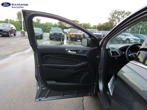 Certified 2024 Ford Edge Titanium AWD/4WD image 29