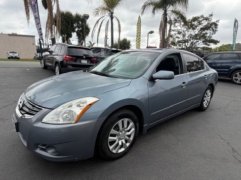 Used 2011 Nissan Altima 2.5 S FWD image 6