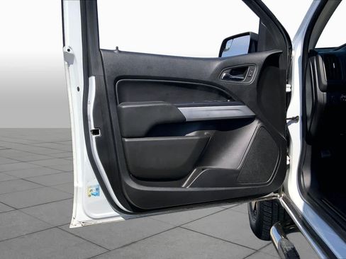 Used 2019 Chevrolet Colorado LT RWD image 21