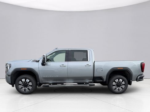 Used 2026 GMC Sierra 2500 Denali w/ Denali Reserve Package AWD/4WD image 2