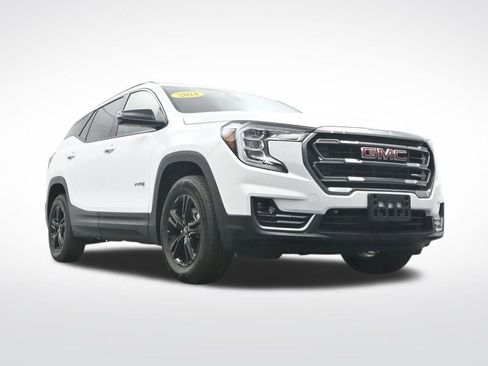 Used 2024 GMC Terrain AT4 AWD/4WD image 34