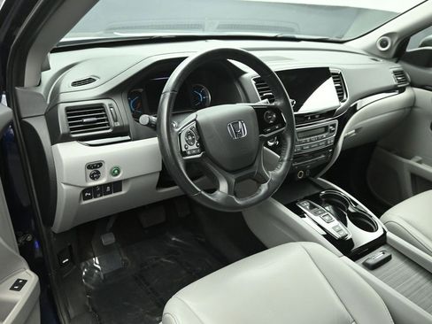 Used 2020 Honda Pilot Touring image 9