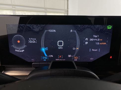 Used 2024 GMC Hummer EV 2X w/ Extreme Off-Road Package image 27