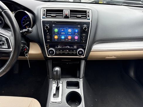 Used 2019 Subaru Outback 2.5i Premium image 23