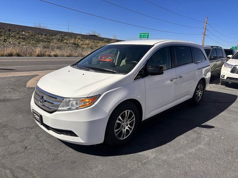 Used 2012 Honda Odyssey EX image 2