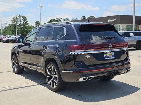 Used 2024 Volkswagen Atlas SEL Premium R-Line AWD/4WD image 7