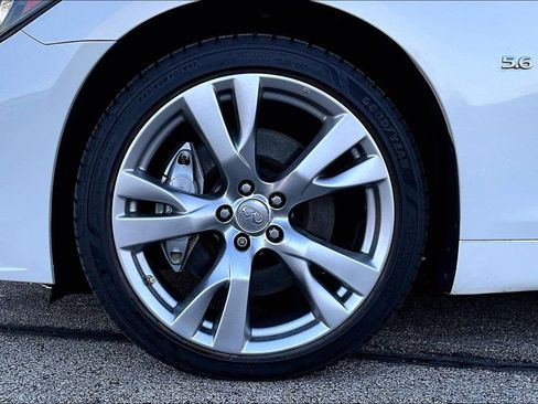 Used 2015 INFINITI Q70 5.6 w/ Sport Package image 10