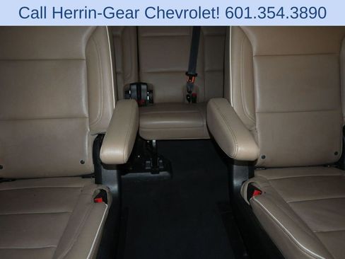 Used 2023 Chevrolet Tahoe Premier AWD/4WD image 27