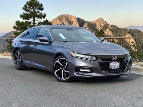 Used 2020 Honda Accord Sport image 2