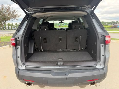 Used 2021 Chevrolet Traverse LT AWD/4WD image 53