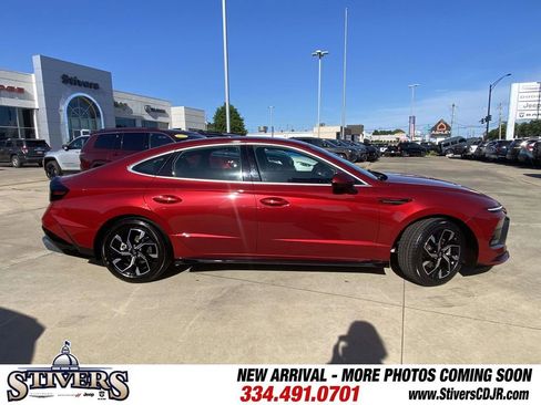 Used 2025 Hyundai Sonata SEL FWD image 10