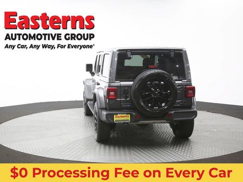 Used 2025 Jeep Wrangler Unlimited Sahara AWD/4WD image 62