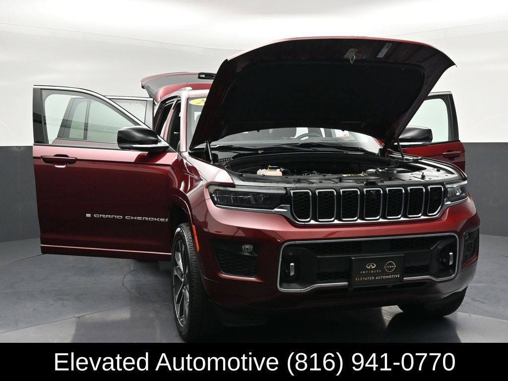 Used 2025 Jeep Grand Cherokee Overland w/ Adv Protech Group III AWD/4WD image 36