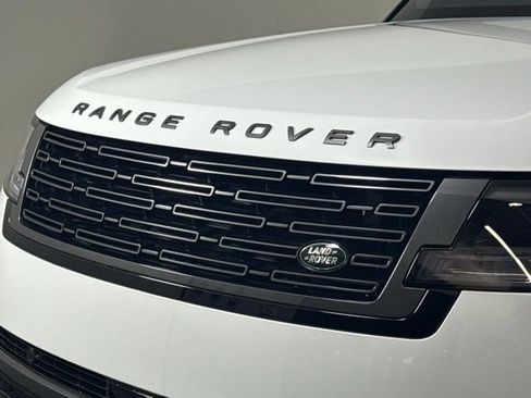 New 2025 Land Rover Range Rover SE image 11