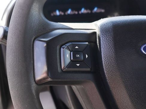 Used 2017 Ford F550 2WD Regular Cab Super Duty image 20