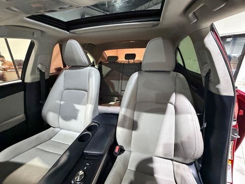 Used 2016 Lexus IS 200t w/ Navigation System Package RWD image 16