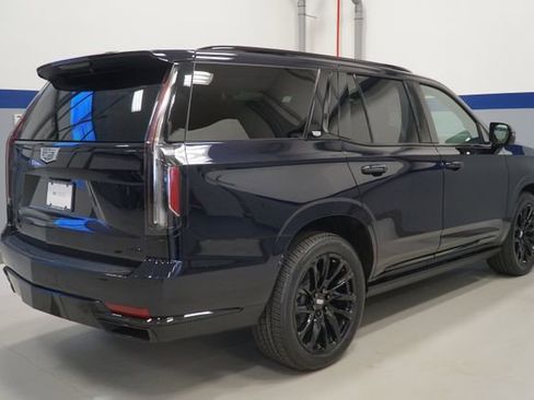 Used 2023 Cadillac Escalade Sport Platinum w/ LPO, ONYX Package AWD/4WD image 6