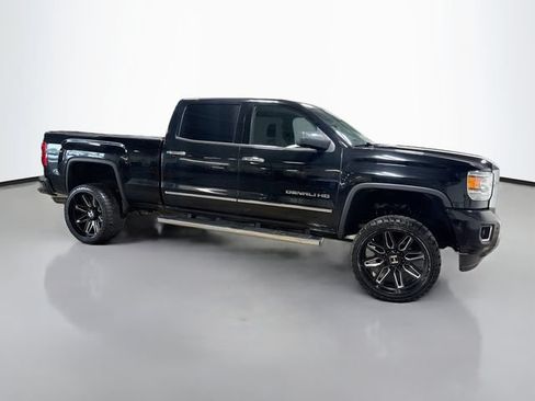 Used 2019 GMC Sierra 2500 Denali AWD/4WD image 5