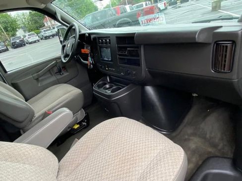 Used 2019 Chevrolet Express 3500 LT w/ LT Preferred Equipment Group RWD image 21