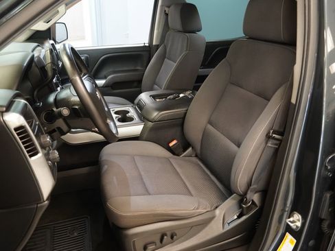 Used 2018 Chevrolet Silverado 1500 LT w/ All Star Edition AWD/4WD image 3