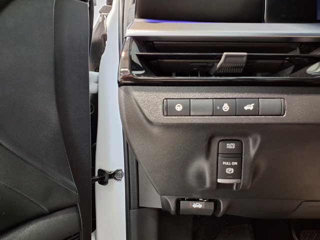 Used 2025 Nissan Murano SL w/ Cargo Package AWD/4WD image 17