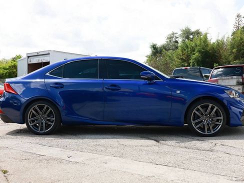Used 2018 Lexus IS 300 F Sport w/ F Sport Package RWD image 10