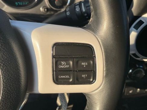 Used 2015 Jeep Wrangler Unlimited Sahara image 17